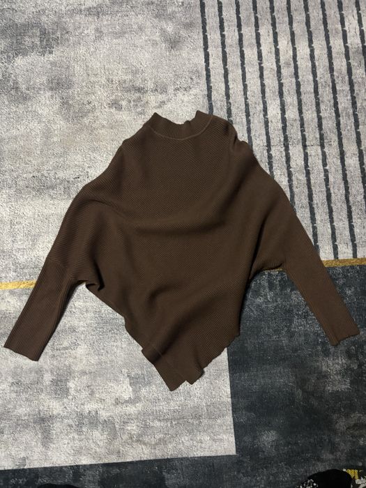 Продам женскую кофту