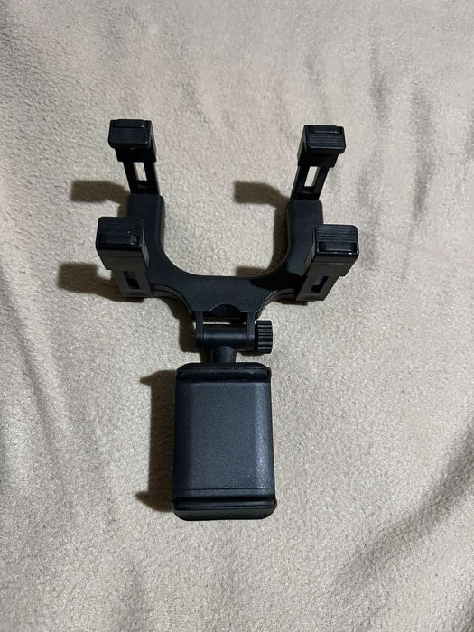 Стойка за телефон за автомобил