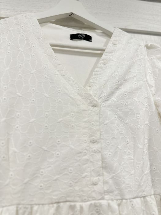 Продам белое платье