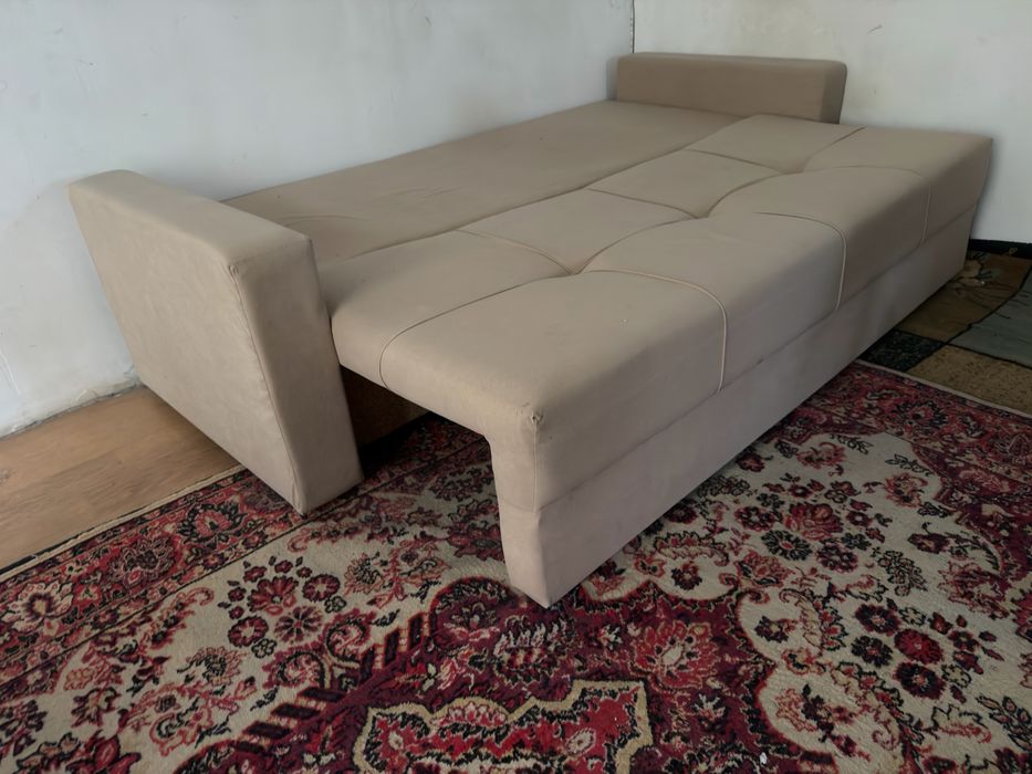 Продам диван раздвигается складной