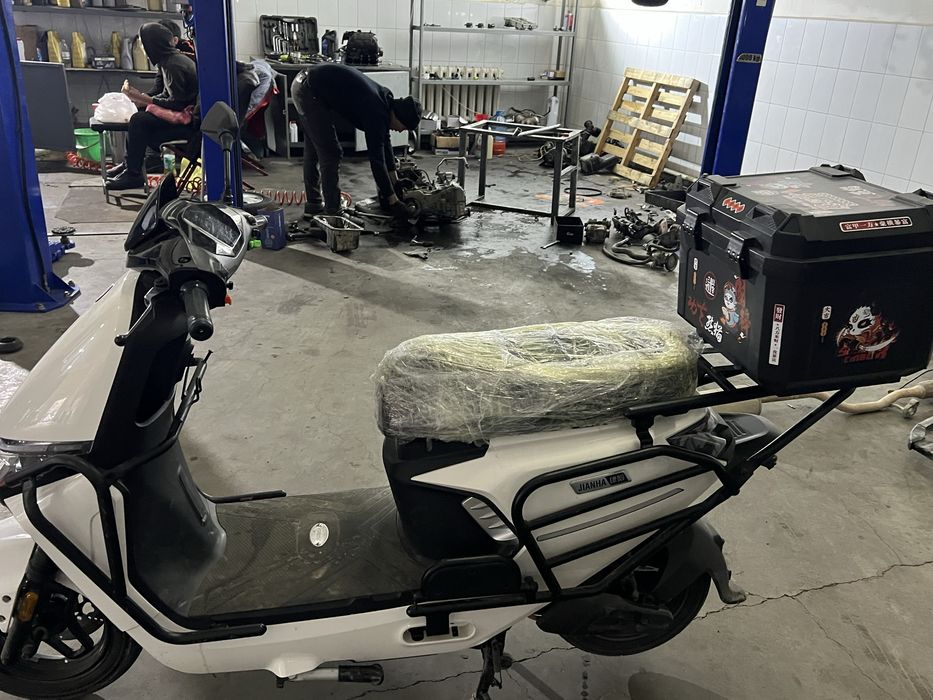 Sukuter Elektroni sotiladi