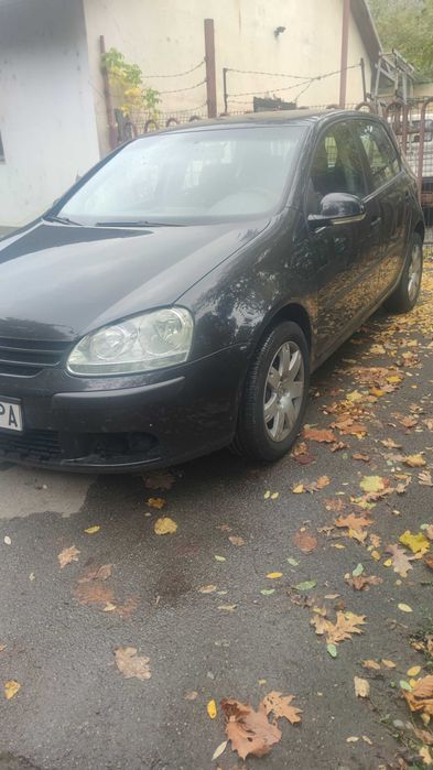 Volkswagen Golf 2005 benzină, 2.479 € — imagine 2