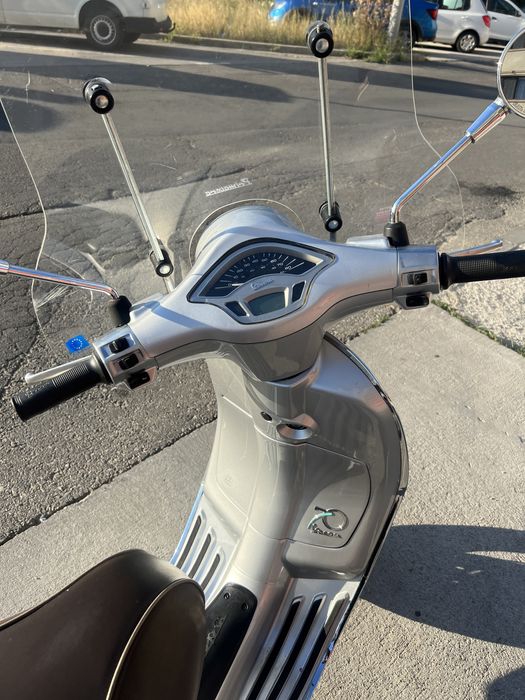 Piaggio Vespa Primavera