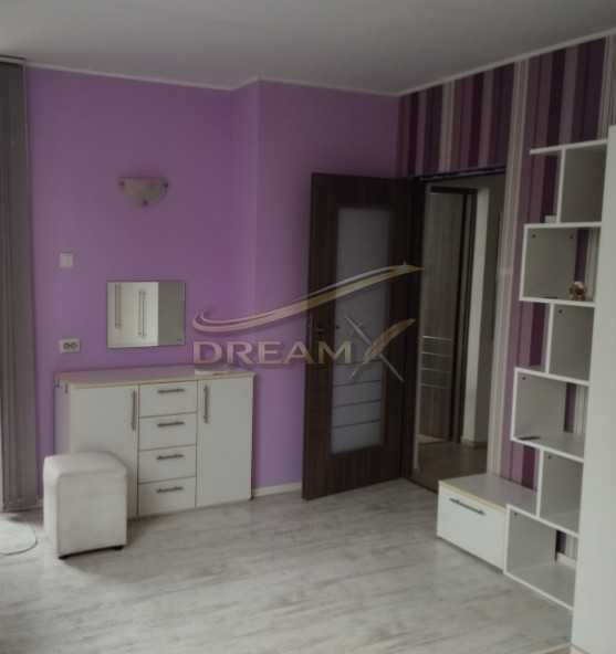 Дава се под наем етаж от къща в Смирненски!  71866557