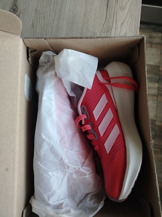 Нови маратонки Adidas