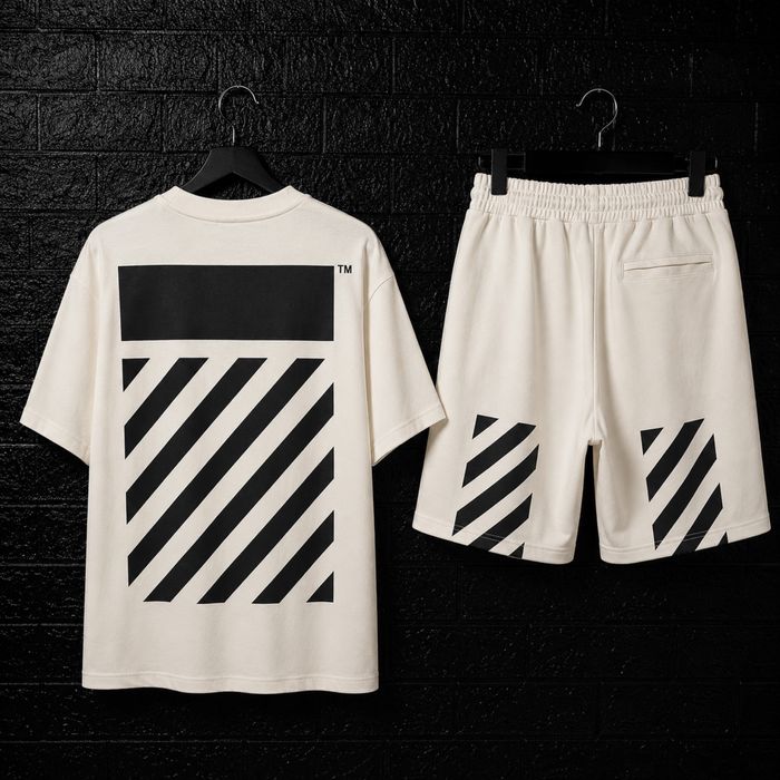 Compleu Off White si tricouri