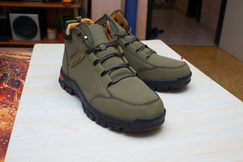 Продавам мъжки боти FLYLAND-кожа