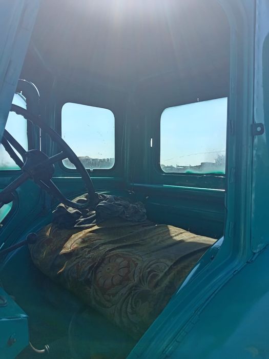 Срочно продам трактор