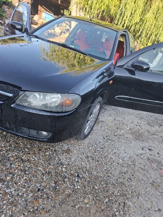 Vând Nissan Almera