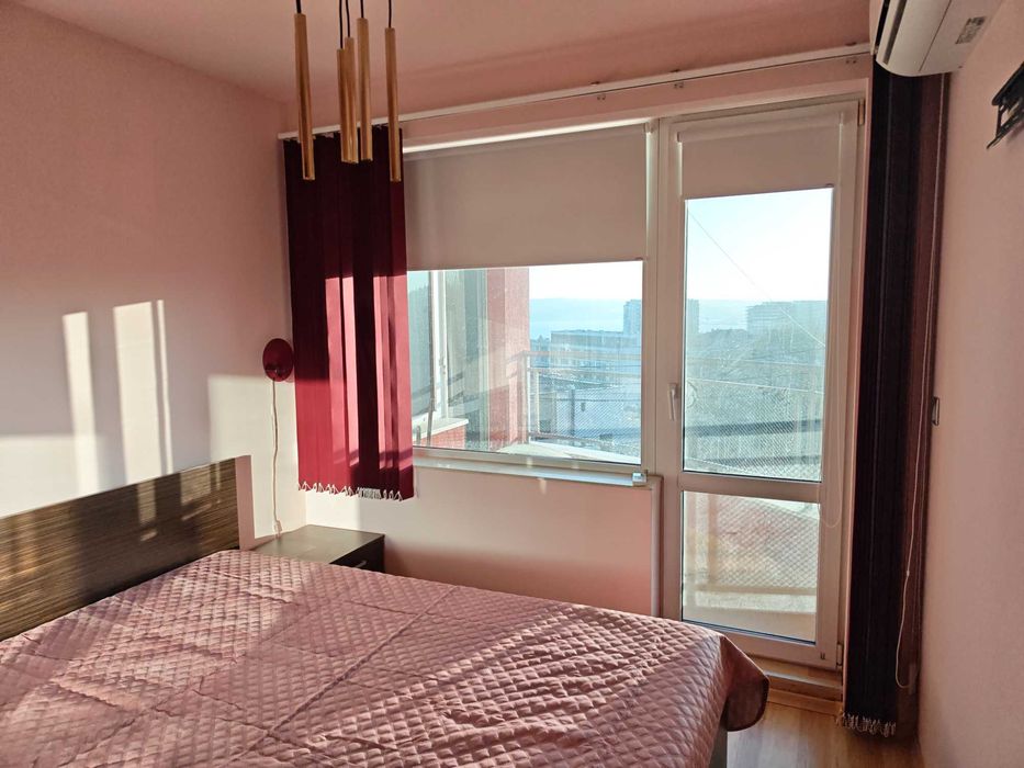 Тристаен , Бриз , Собственик