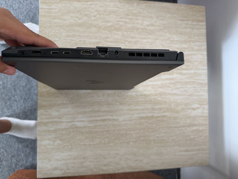 Laptop Gaming Asus F16 RTX4050/16 GB RAM/I5/DDR5/144 Hz