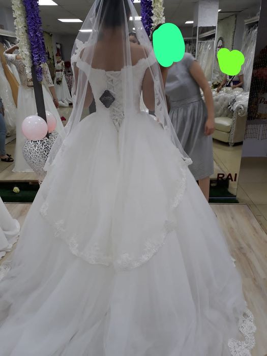 Свадебное платье