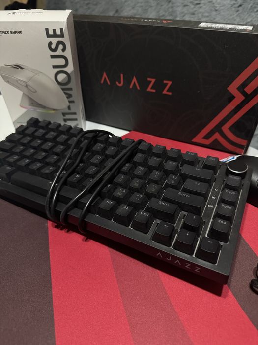 Продам комплект