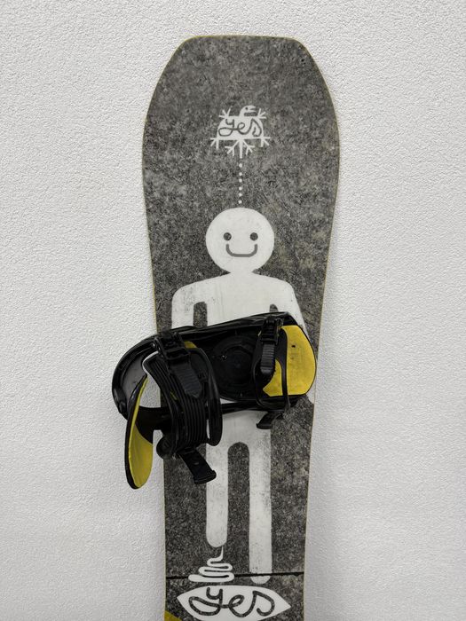 placa snowboard yes dicey L156cm 2023/2024