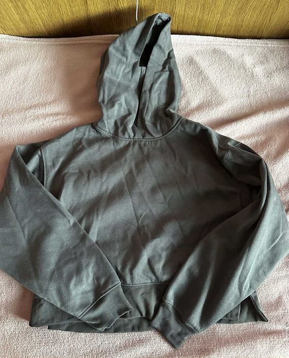 Дамски суичъри и худита: H&M, Shein, Bereshka, Cropp