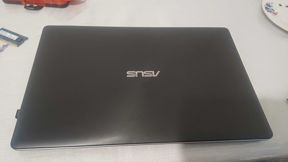 Laptop asus x550 L procesor I7
