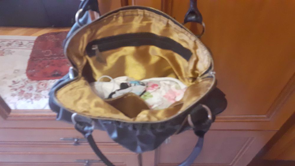 Черна дамска чанта