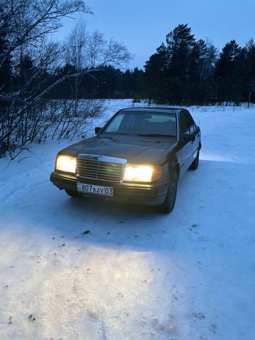 Mercedes-Benz E 300 w124
