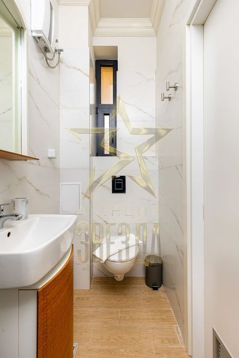 Продава се Двустаен апартамент в Пловдив, Център - 91 кв.м за 2627 €/кв.м - Снимка #10