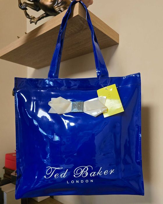 Ted Baker нова страхотна дамска чанта
