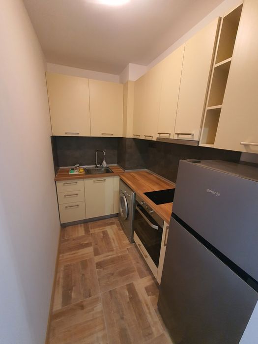 Дава се под наем Двустаен апартамент в Варна, Левски - 70 кв.м за 612 € - Снимка #5