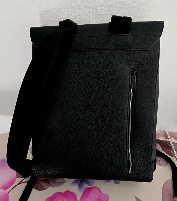 Рюкзак кожаный черный