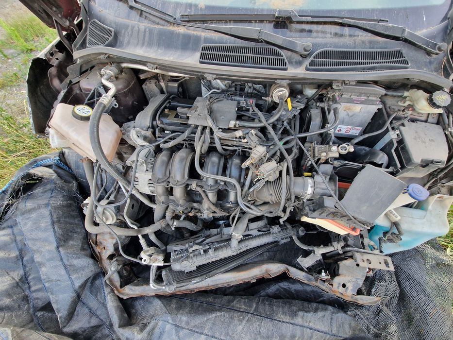 Ford Fiesta 1.4 GPL avariat – pentru piese sau reparat