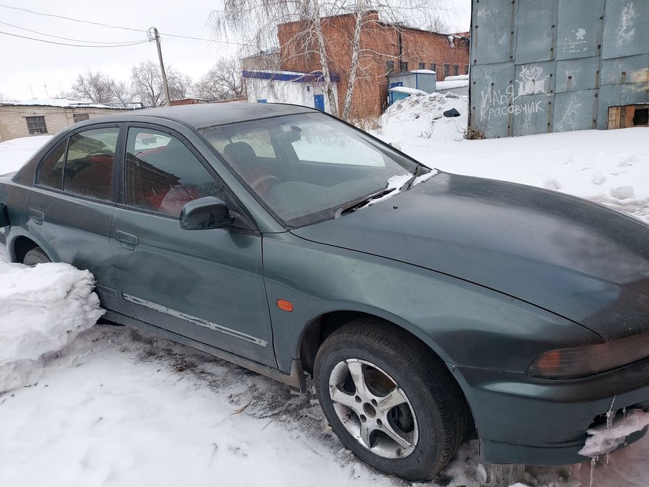 Машина Mitsubishi gallant