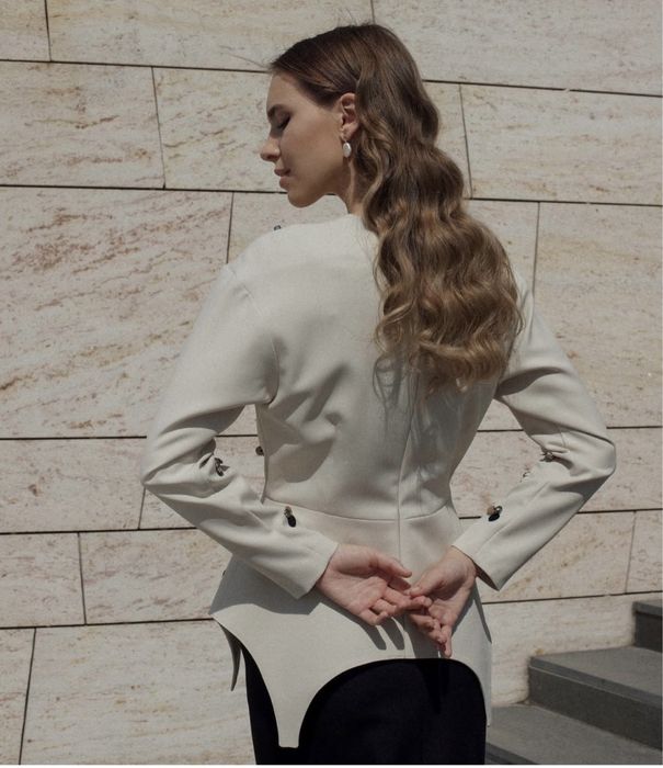 Лонгслив с пайетками от Malli