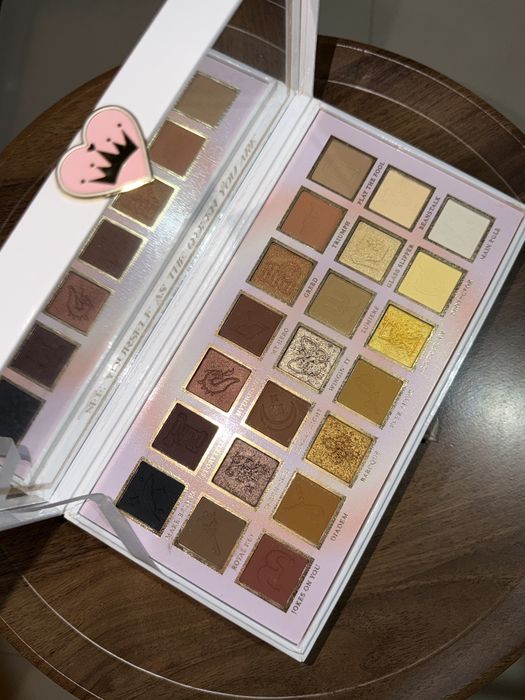 Paleta PLouise If The Crown Fits
