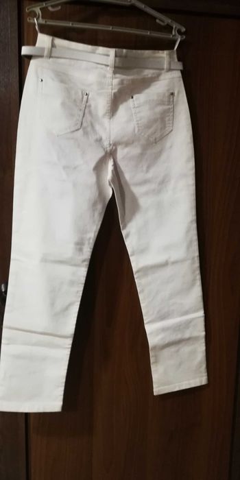 Чисто нови дамски дънки