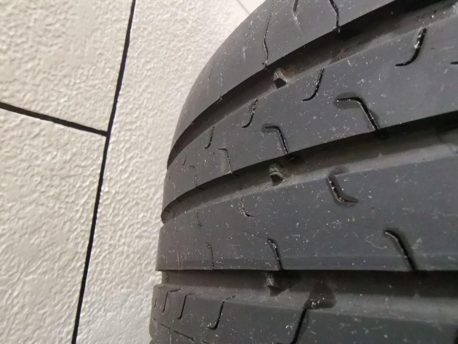 Anvelope Continental 225 /50 R17 94Y aproape noi