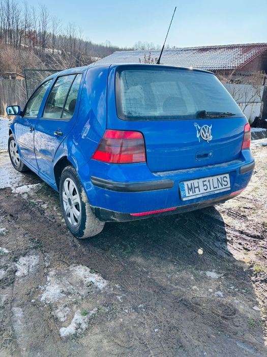Vând Golf 4 / 1.6