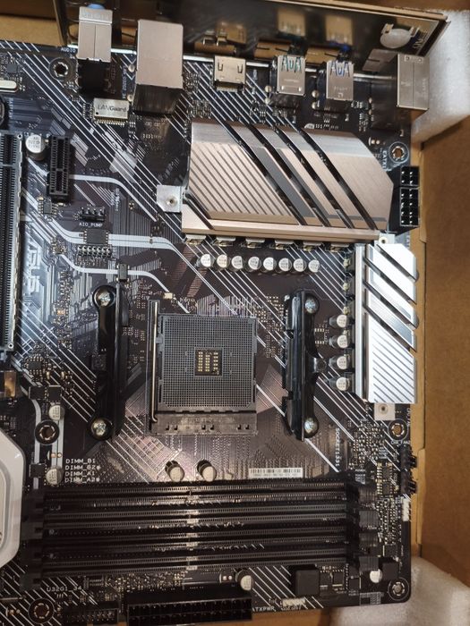 X570 AM4 материнская плата ASUS