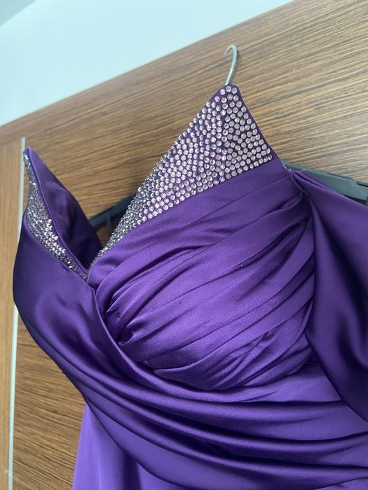 Rochie banchet/ absolvire/ nunta/ eveniment mov facuta pe comanda