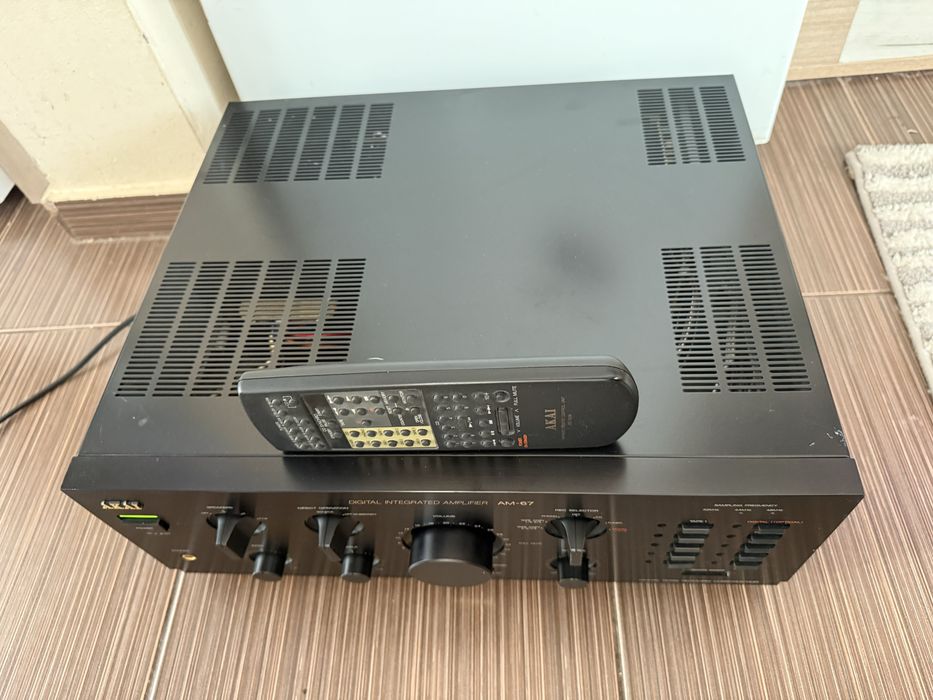 Akai AM-67 DAC Качествен стерео усилвател