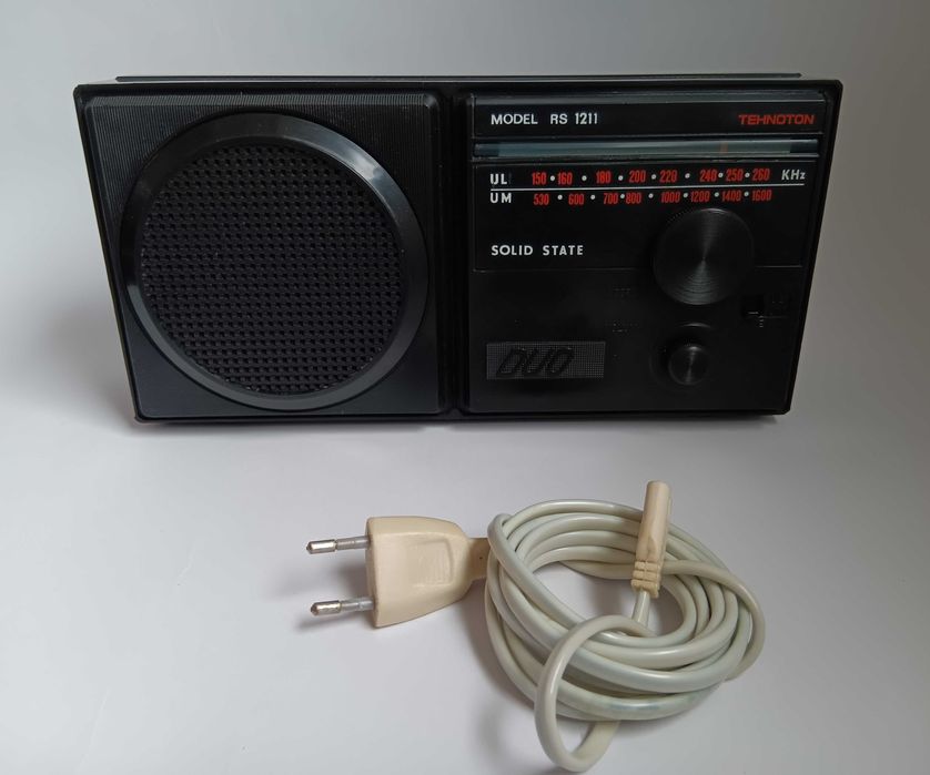 Radio vechi Romanesc Tehnoton Duo Model RS 1211, de colectie, comunism