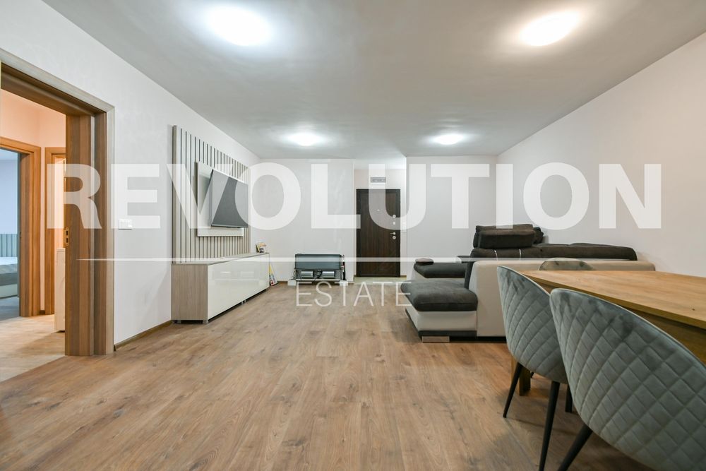 Дава се под наем Тристаен апартамент в София, Малинова долина - 104 кв.м за 720 € - Снимка #2