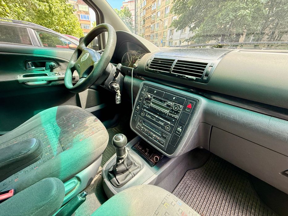 Volkswagen Sharan 2003 | 2.0 Benzina + GPL | 7 Locuri | Climatronic & Scaune Încălzite