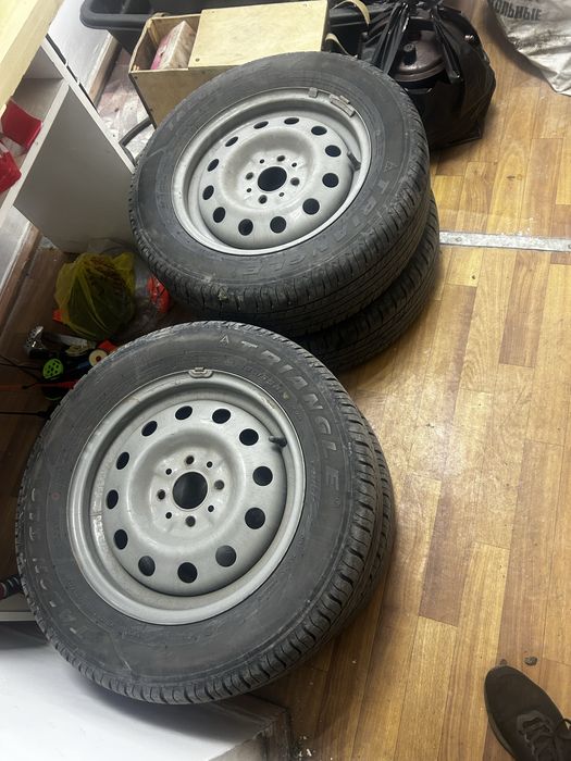 Продам штампа с летней резиной в отоичном состоянии