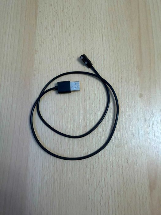 Smartwatch cu Lanternă LED + 2 Curele (Silicon & Metalică)