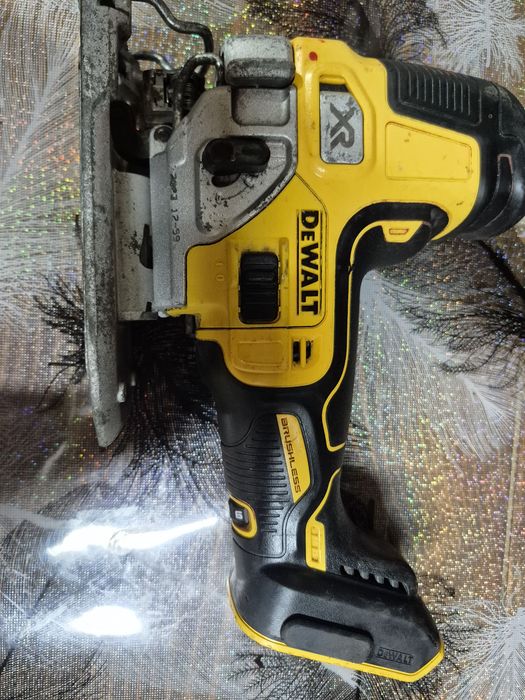 Soricel pendular Dewalt DCS 335 18V