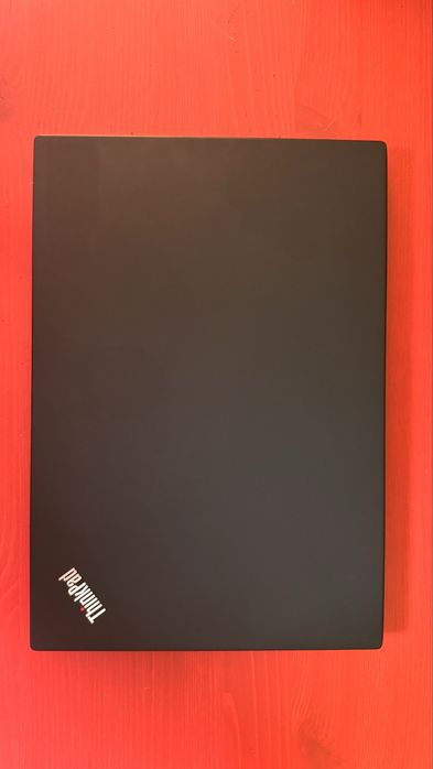 Lenovo Thinkpad T14 Gen 2i, core I5-1145G7, 16 GB RAM, 256 GB NVME Samsung- impecabile