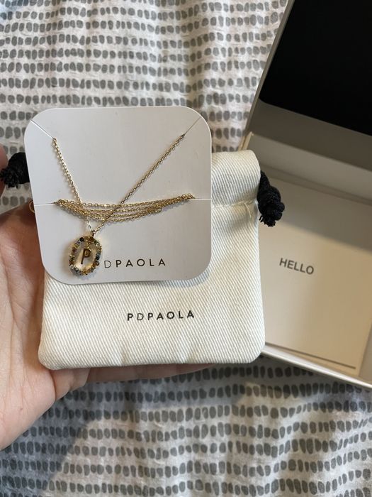 Колие Pdpaola (символ P)