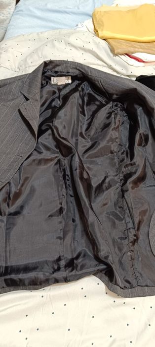 Costum de damă stachetă și pantalonii deloc purtate