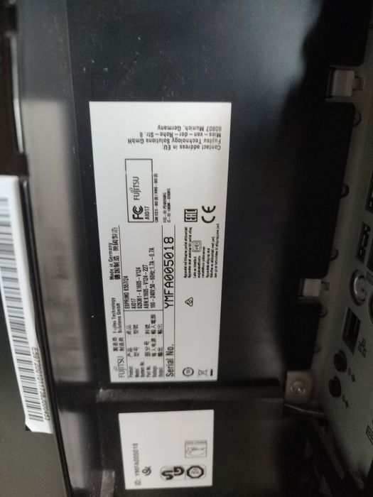 Моноблок Fujitsu ESPRIMO K557/24