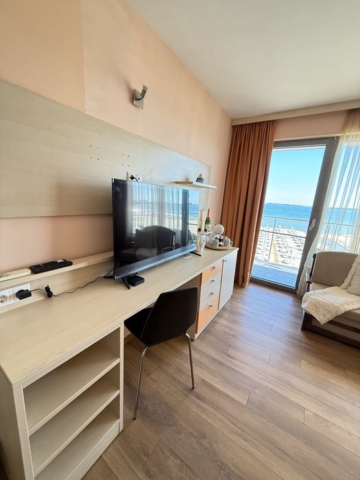 Нощувки на Първа линия Слънчев бряг