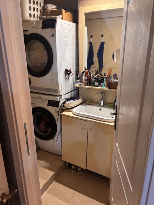 Vând apartament 4 camere