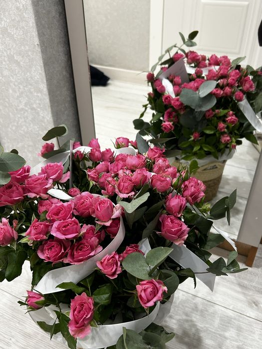 Кустовые розы, свежие