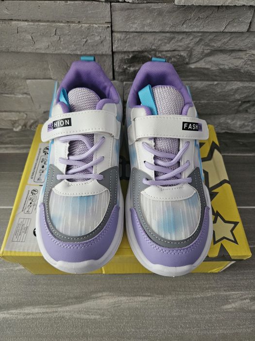 Маратонки за момиче н.33